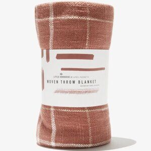 NWT LITTLE KORBOOSE WOVEN THROW BLANKET